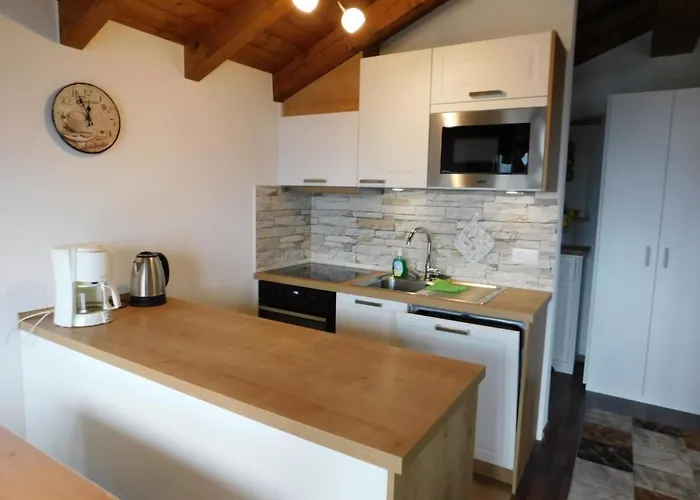 Silberdistel 2- Obergeschoss By Interhome דירה